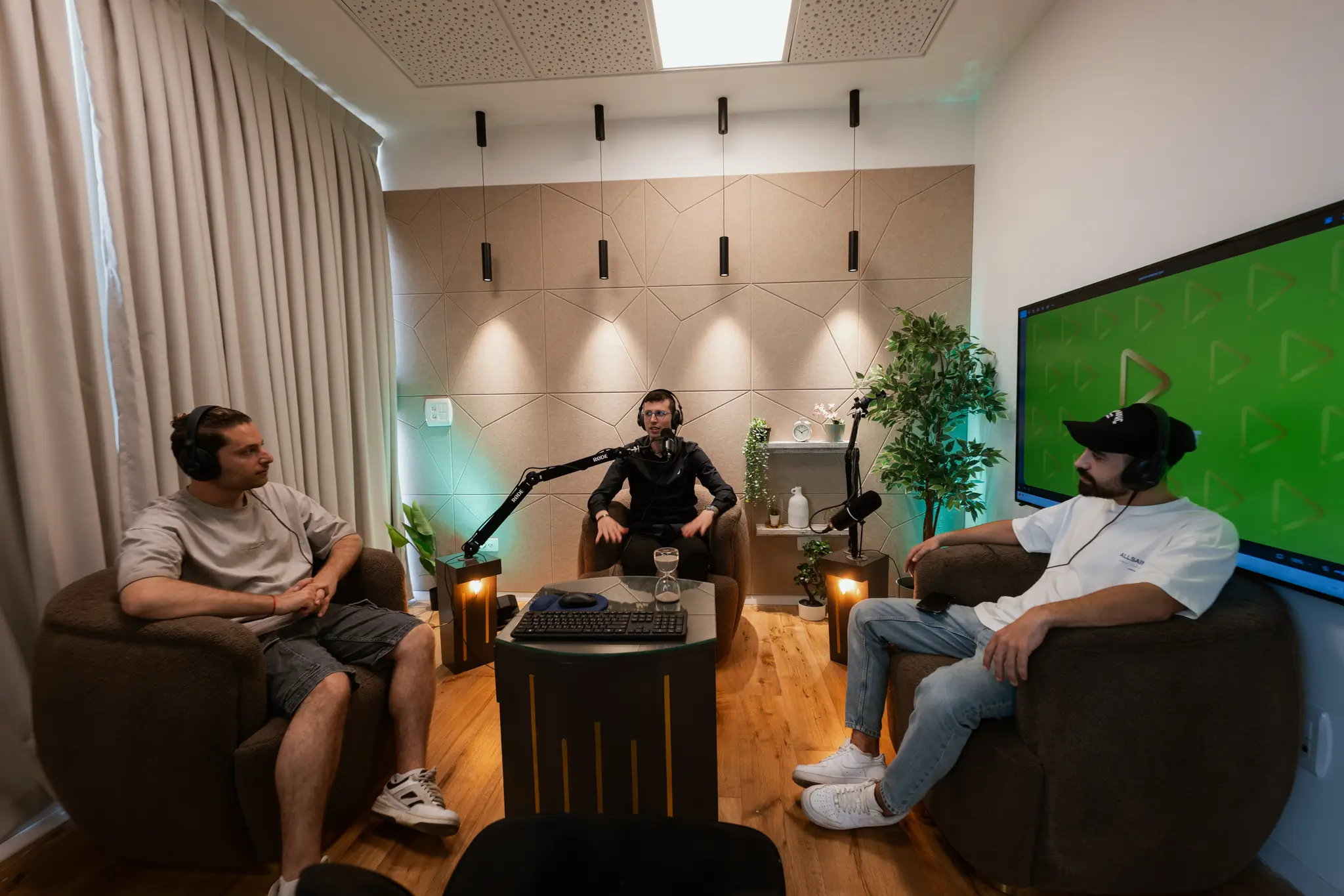 אולפן פודקאסט מקצועי